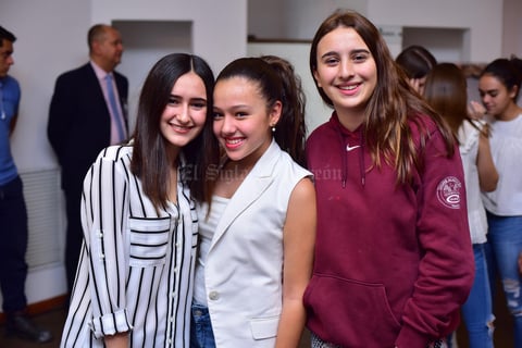 Astrid Isabella y Renata