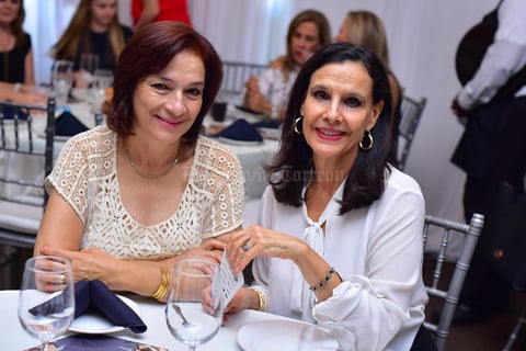 Isabel y Chenis