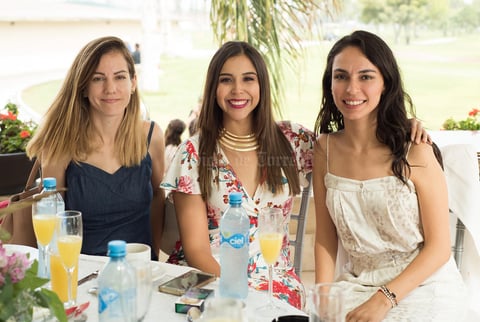 Montserrat Encinas Estefany Escamilla y Carmen Aguirre
