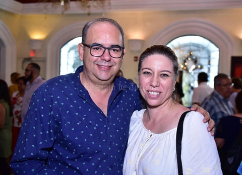 Gilberto Saucedo y Claudia Farías