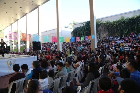 Ya en el lugar, se abrió el recinto a todo público para que fueran partícipes de talleres interactivos.