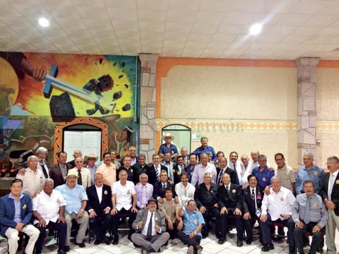 28102018 INOLVIDABLES MOMENTOS.  Egresados de la Normal Rural San Marcos, Zacatecas. La semilla fue esparcida en 1970 para cumplir con la patria. A 48 años, se reencuentran compañeros de Aguascalientes, B.C. Norte y Sur, Coahuila, Durango (región lagunera), Jalisco, S.L.P., Sonora y Zacatecas. Octubre  de 2018.