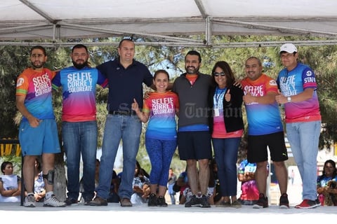 29102018 EN CARRERA 5K.  Uriel, Yosijey, Francisco, Irasema, Héctor, Alina, Enrique y Carlos, de la Empresa MLI, Planta Francisco I. Madero.