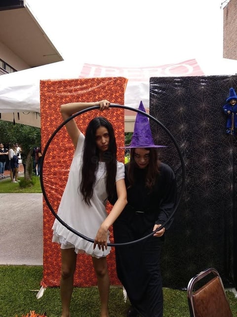 Alumnas de reconocida institución, participaron
en divertida actividad.