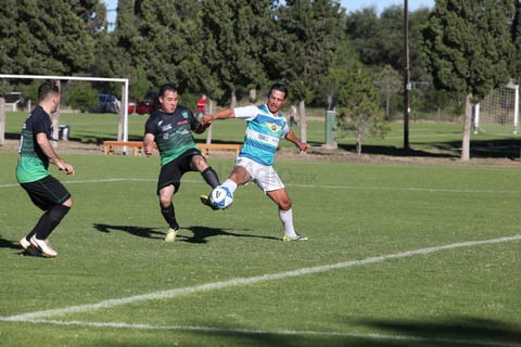 No tardó mucho el equipo lagunero en ponerse al frente.