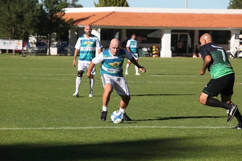 Las leyendas de los Guerreros sentenciaron el juego en el primer tiempo.