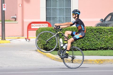 Celebran la Vuelta Ciclista a La Laguna