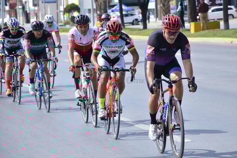 Celebran la Vuelta Ciclista a La Laguna
