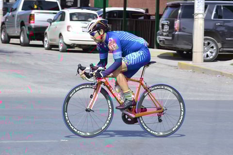 Celebran la Vuelta Ciclista a La Laguna