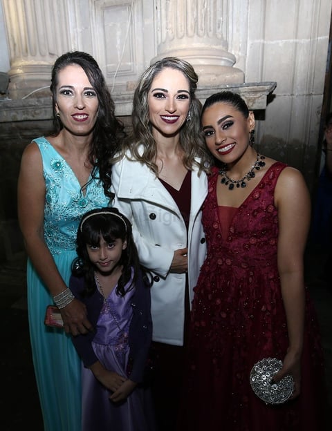 Valeria Tinoco, Gaby Muñoz, Pilar Miñoz y Ana Sofía.