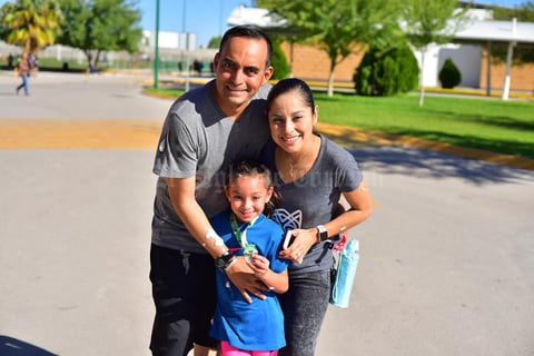 09112018 DíA PEREYRA.  Julio, Bertha y Camila.