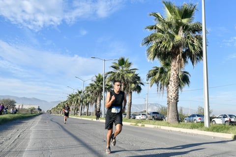 Laguneros corren el Medio Maratón Autocentro-Autopop