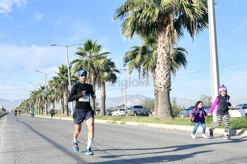 Laguneros corren el Medio Maratón Autocentro-Autopop