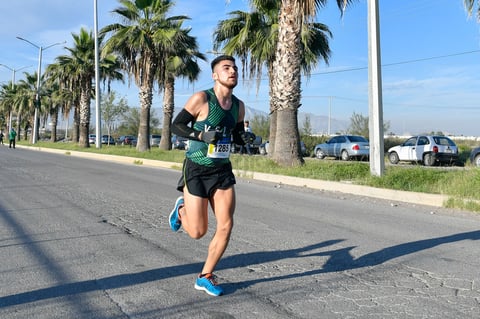 Laguneros corren el Medio Maratón Autocentro-Autopop