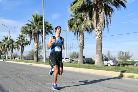 Laguneros corren el Medio Maratón Autocentro-Autopop