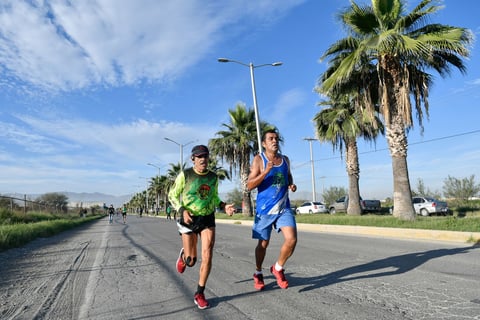 Laguneros corren el Medio Maratón Autocentro-Autopop