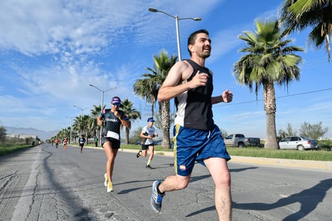 Laguneros corren el Medio Maratón Autocentro-Autopop