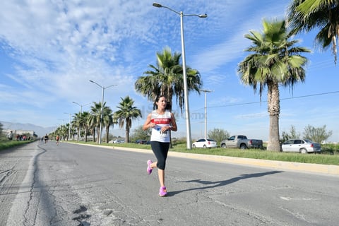 Laguneros corren el Medio Maratón Autocentro-Autopop