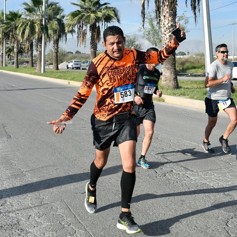 Laguneros corren el Medio Maratón Autocentro-Autopop