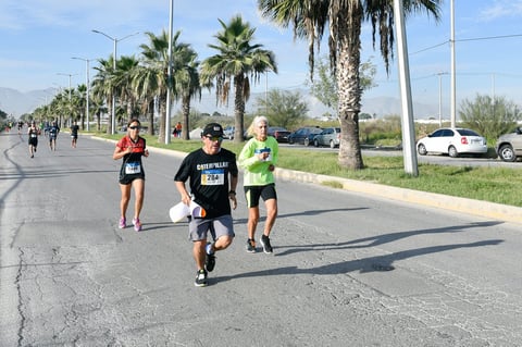 Laguneros corren el Medio Maratón Autocentro-Autopop