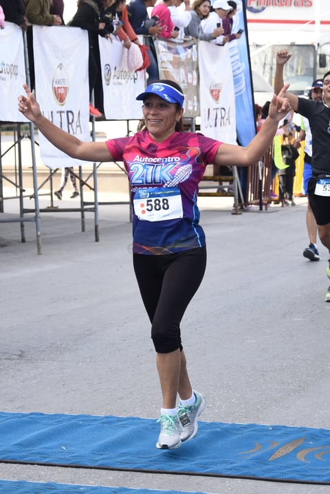 Laguneros corren el Medio Maratón Autocentro-Autopop