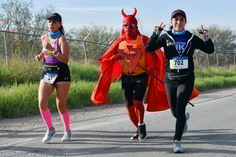 Laguneros corren el Medio Maratón Autocentro-Autopop