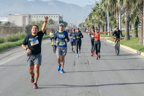 Laguneros corren el Medio Maratón Autocentro-Autopop