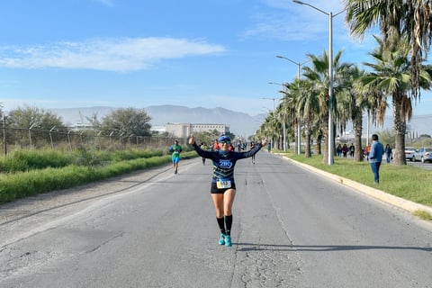 Laguneros corren el Medio Maratón Autocentro-Autopop