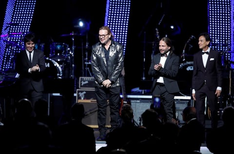 Maná agradeció a sus fans por por seguirlos desde sus comienzos en 1996.