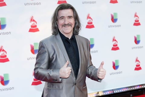 Luis Cobos.