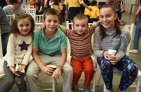 17112018 Paulina, Daniel, Max y Paty.