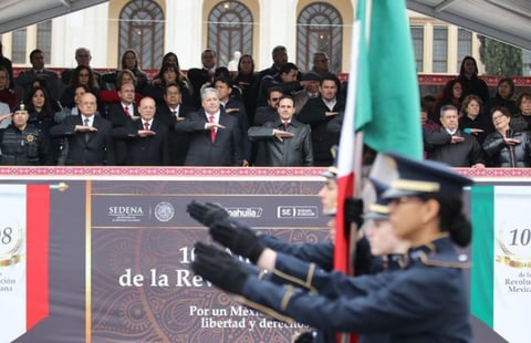 Con más de nueve mil participantes se llevó a cabo el día de hoy la conmemoración del 108 aniversario de la Revolución Mexicana en Saltillo.
