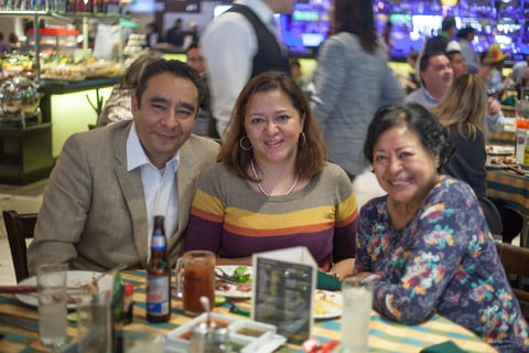 22112018 Ãscar, Laura y Ma. del Carmen.