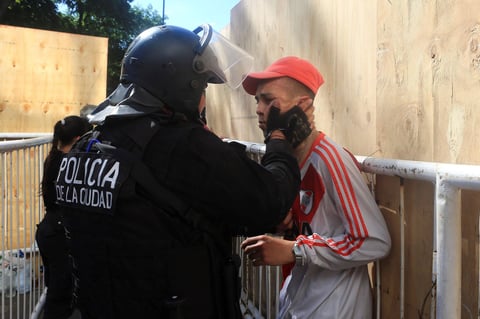 Hubo lesionados y detenidos.