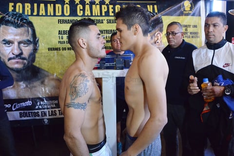 Los protagonistas de la velada boxística "Forjando Campeones VI", aprobaron satisfactoriamente la ceremonia de pesaje celebrada este jueves.
