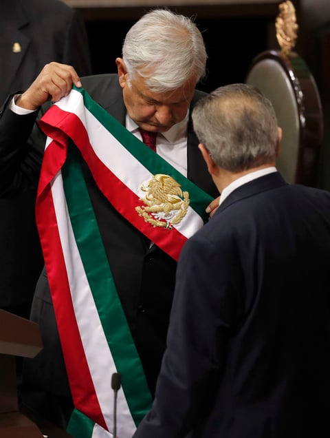 AMLO portó la Banda Presidencial.