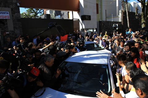 Simpatizantes saludaron a AMLO.