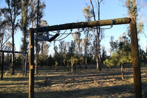 Hace décadas que estos juegos infantiles fueron instalados y que ahora lucen deteriorados.