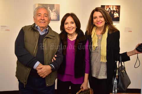 01122018 EN RECIENTE EVENTO.  Fernando, Laura e Ivonne.