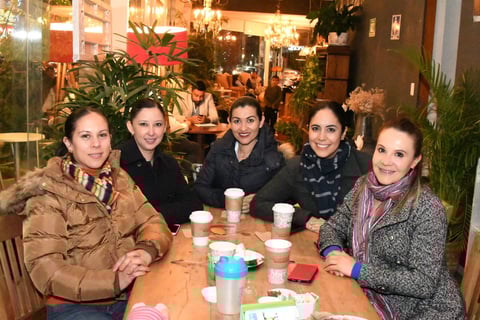 Vilma Vázquez, Aurora Contreras, Deisy Olivas, Silvia Márquez y Jazmín Moreno.