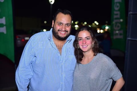 07122018 MUY CONTENTOS.  Alex y Maricecy.