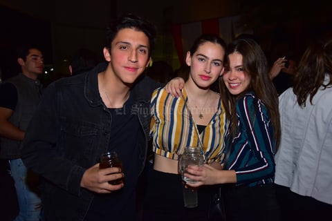 Manolo, Mariana y Pily