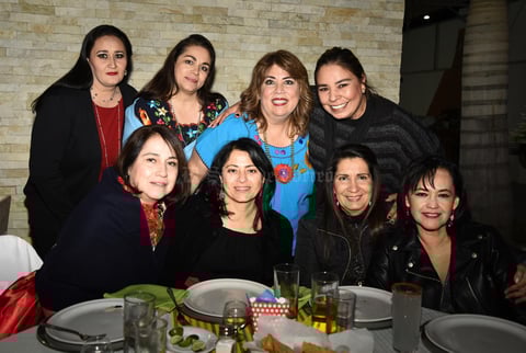 Berenisse, Maria, Edith, Mónica, Jenny, Laura, Almendra y Lety