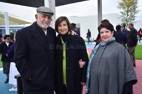 Alberto Gonzalez Domene, Rosario Lamberta de Gonzalez y Catalina Femat de Nava
