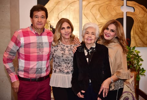 Miguel, Kitty, Alicia y Mayela
