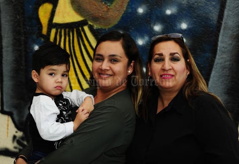 09122018 Matías Marmolejo, Brianda Marmolejo y Claudia Castillo.