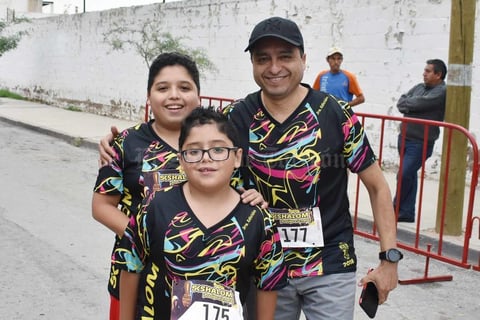 10122018 EN FAMILIA.  Gonzalo, Emiliano y Gonzalo.