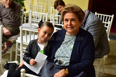 09122018 Martha y Mariana.