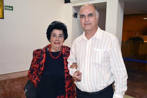 10122018 María del Consuelo y Homero.