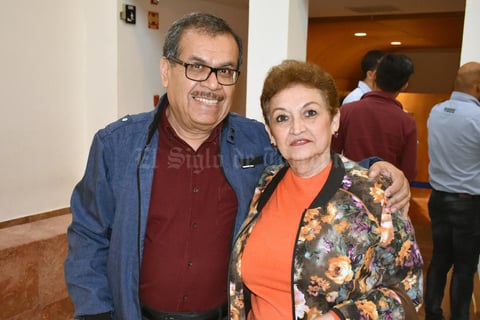 10122018 Daniel y María del Carmen.